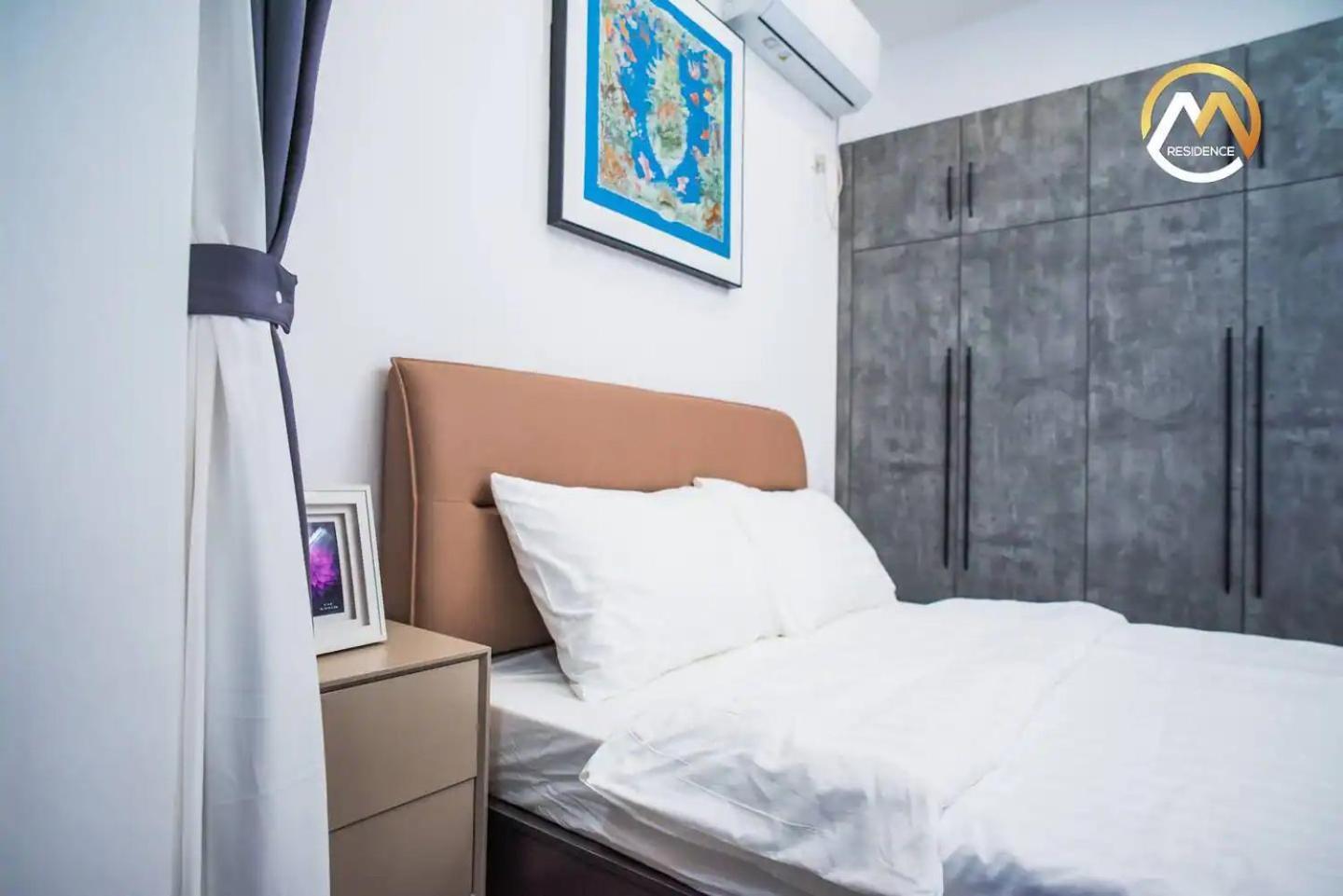 Hotel Serviced Apartments Top One Infinity Pool With View Of 360 Degree Phnom Penh Esterno foto