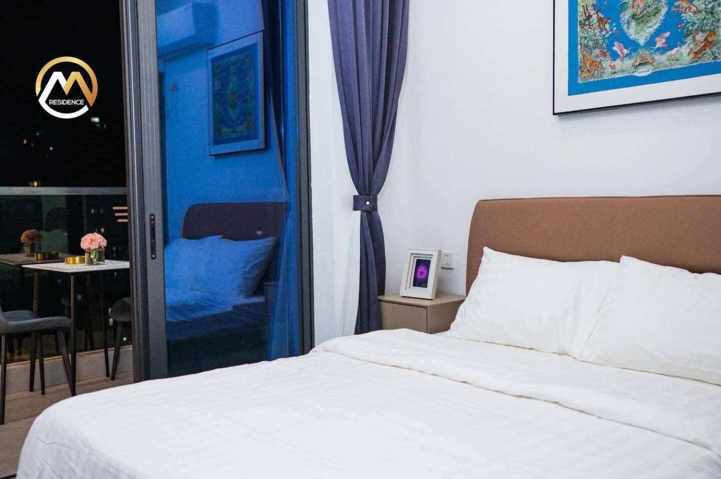 Hotel Serviced Apartments Top One Infinity Pool With View Of 360 Degree Phnom Penh Esterno foto