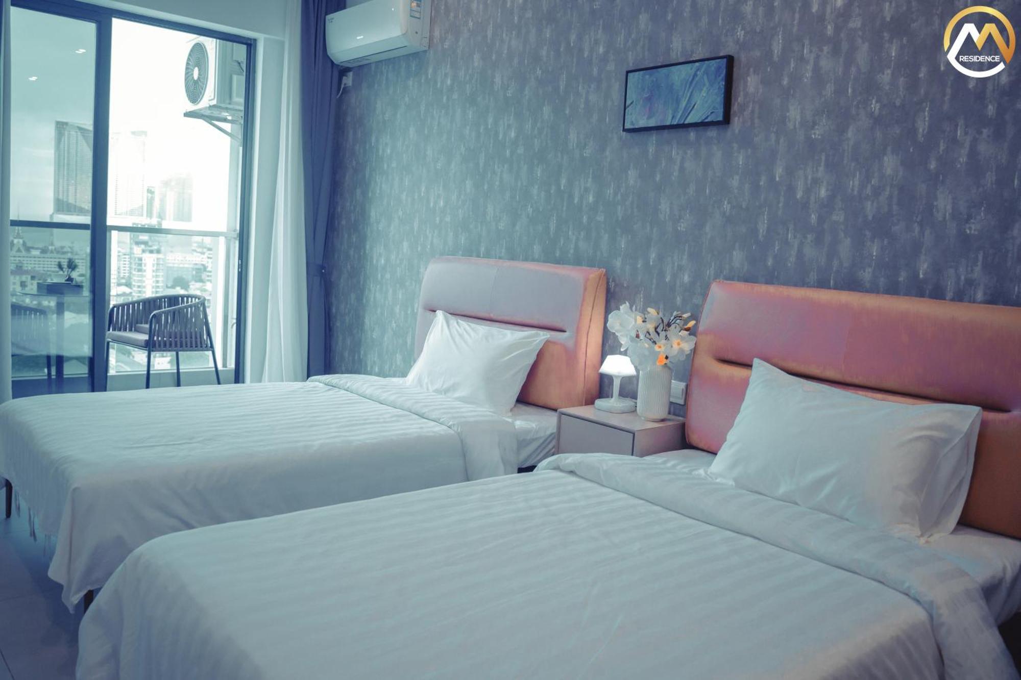Hotel Serviced Apartments Top One Infinity Pool With View Of 360 Degree Phnom Penh Esterno foto