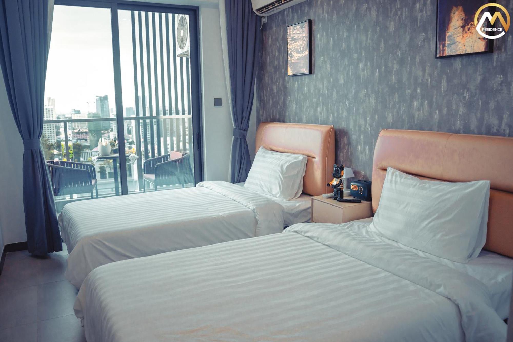 Hotel Serviced Apartments Top One Infinity Pool With View Of 360 Degree Phnom Penh Esterno foto