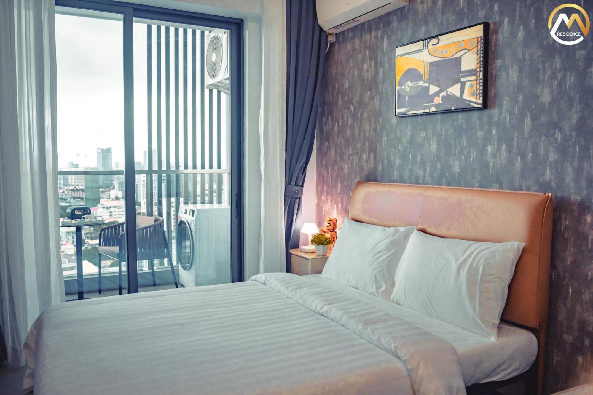 Hotel Serviced Apartments Top One Infinity Pool With View Of 360 Degree Phnom Penh Esterno foto